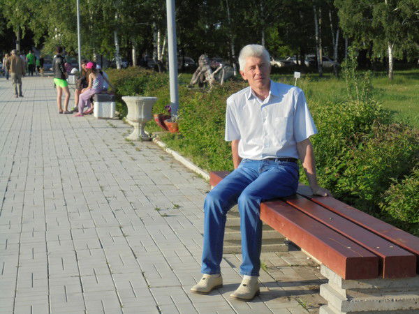 Владимир Болотин