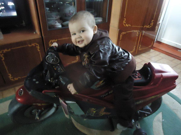 Денис Кандыбка