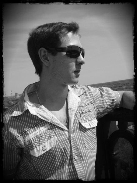 Антон Романов