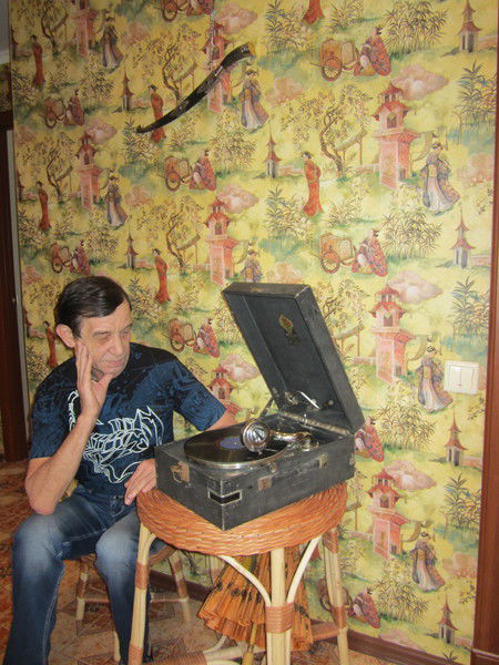 Александр Суслов