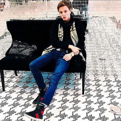 Станислав Назаров