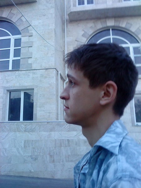 Александр Амбарцумян