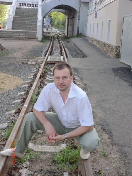 Максим Лутовин