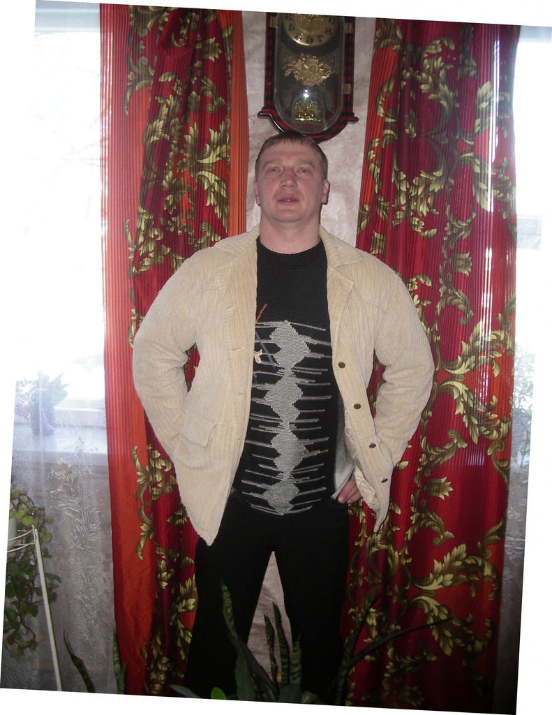 Николай Песенко