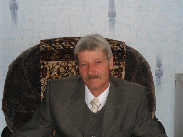 Павел Наумов