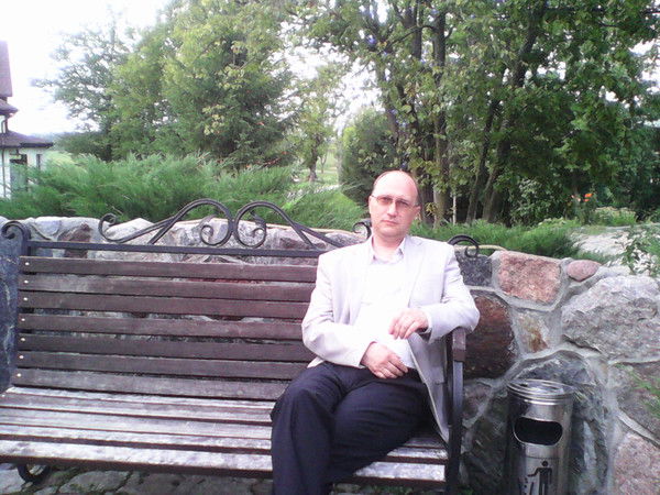 Виктор Попов