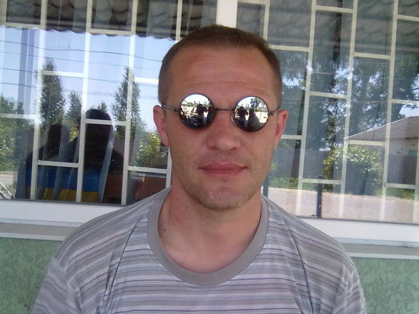 Рома Николенко