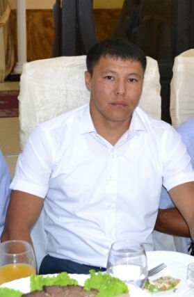 Максат Мукачев