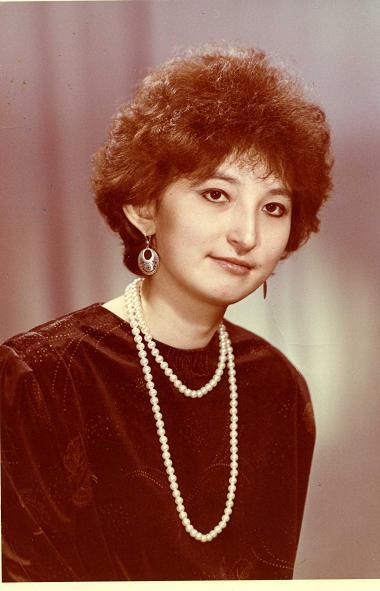 Лена Илларионова