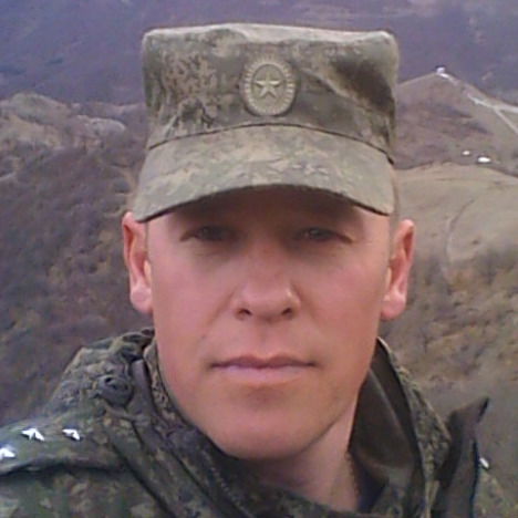 Иван Плотников