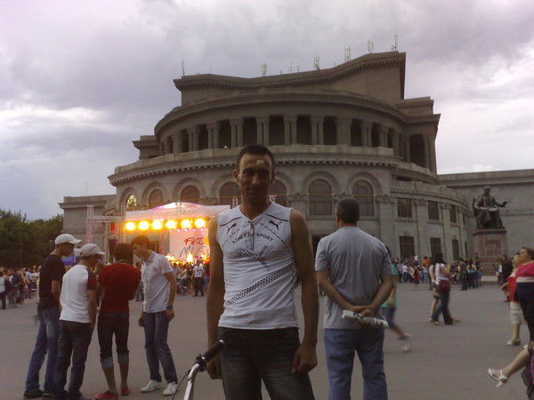 Артур Бадалян