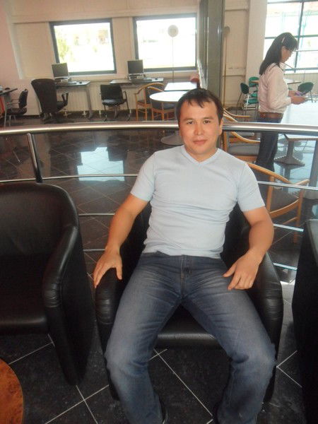 Жумабек Шауменов