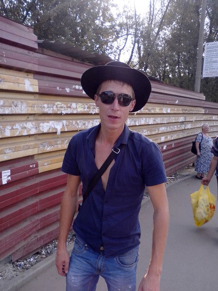 Максим Мезенцев