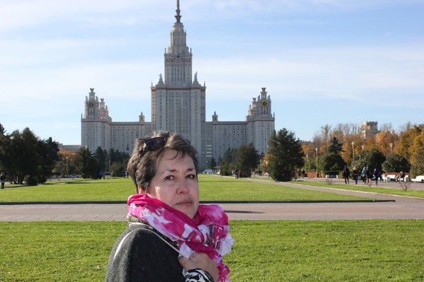 Елена Лакомова