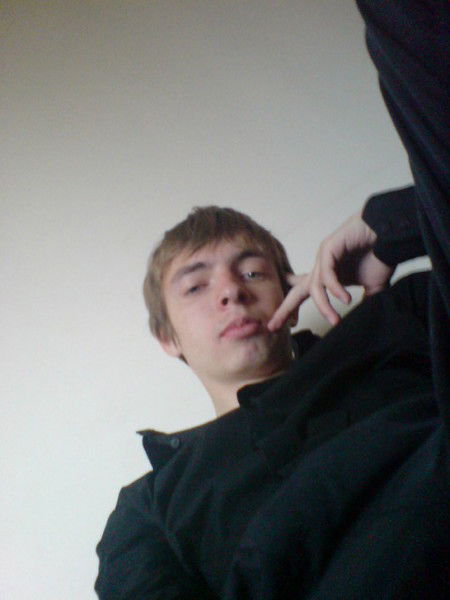 Ден Костюченко