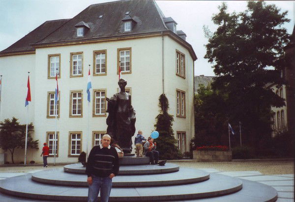 Юрий Суханов