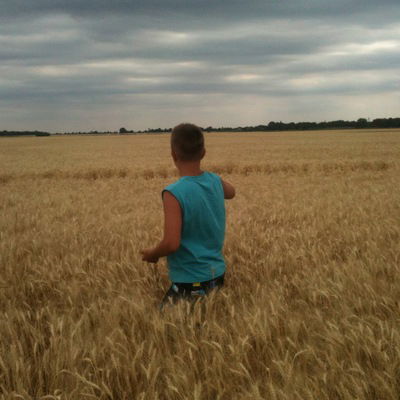 Макс Сербин