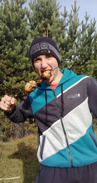 Владислав Левин