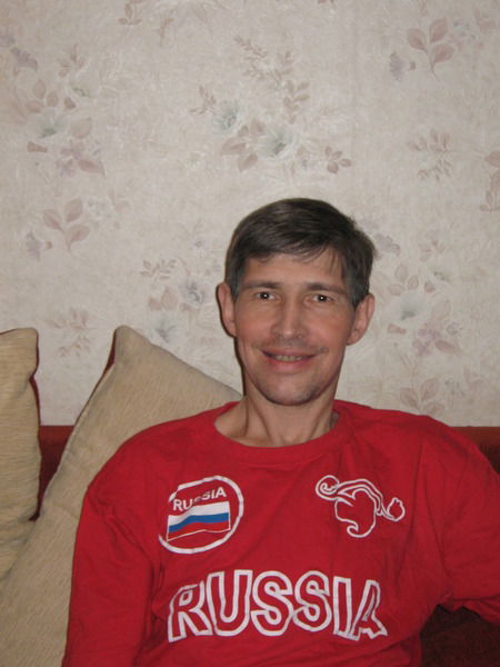 Александр Дементьев