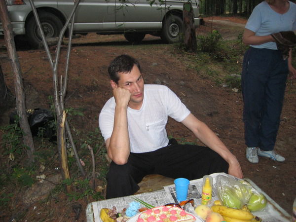 Сергей Езовских