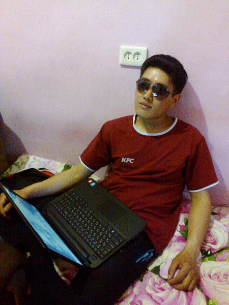 Адилет Таалайбек Уулу