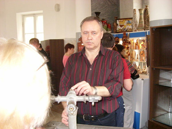 Юрий Зверев