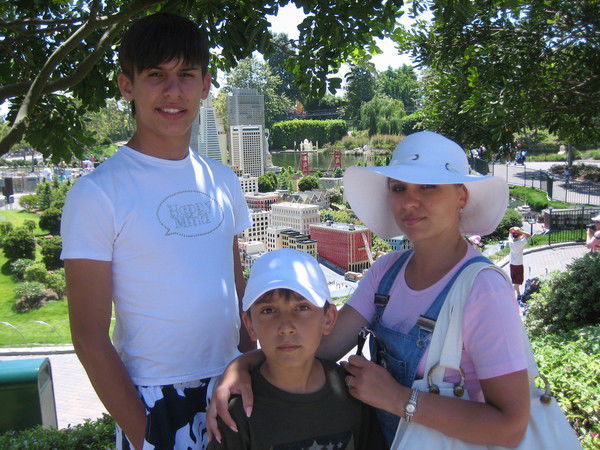 Саша Фролов