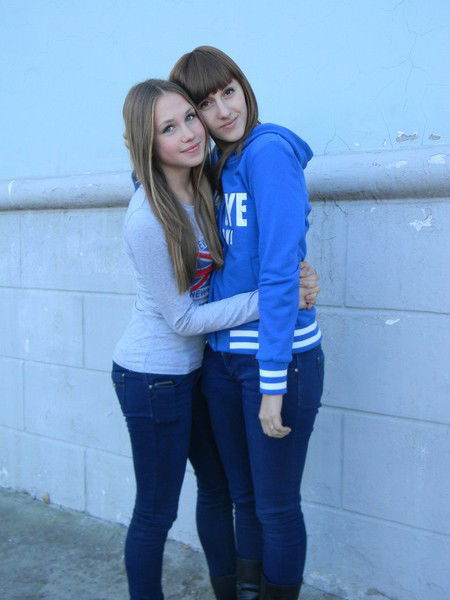 Яночка Субочева)*