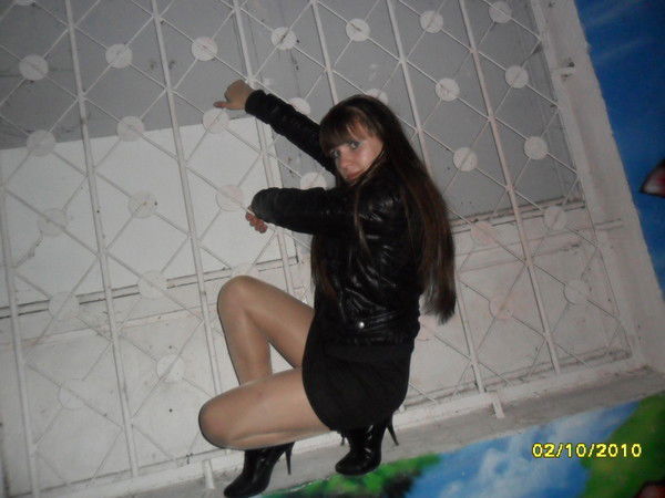 Юля Страхова