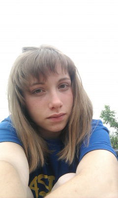 Алена Литвинова