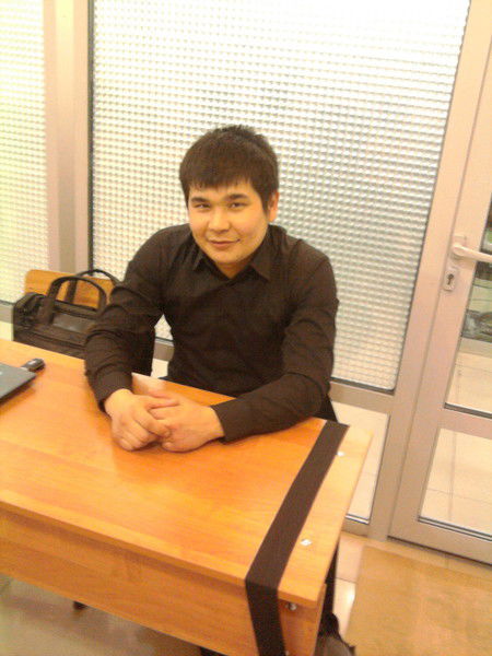 Rustem Alzhanov (-_-)