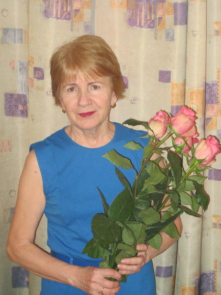 Нина Стольникова