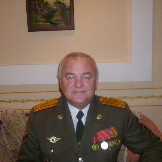 Владимир Попов