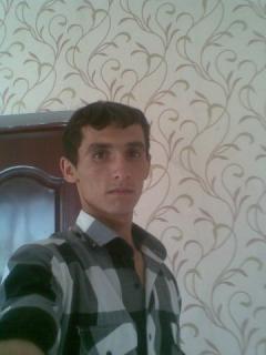 Комил Розибек