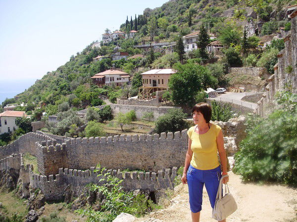 Людмила Перова