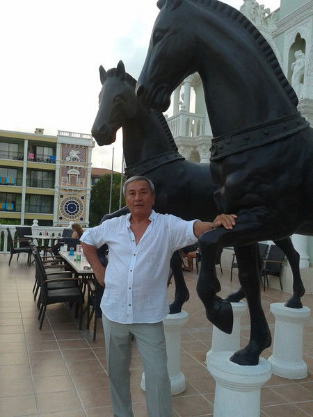 Александр Насыров