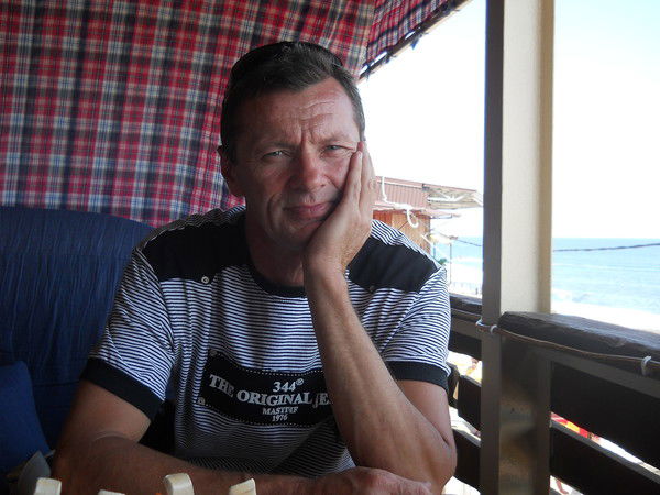 Павел Харченко