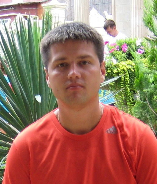 Максим Тараканов