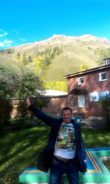 Максим Свеженцев