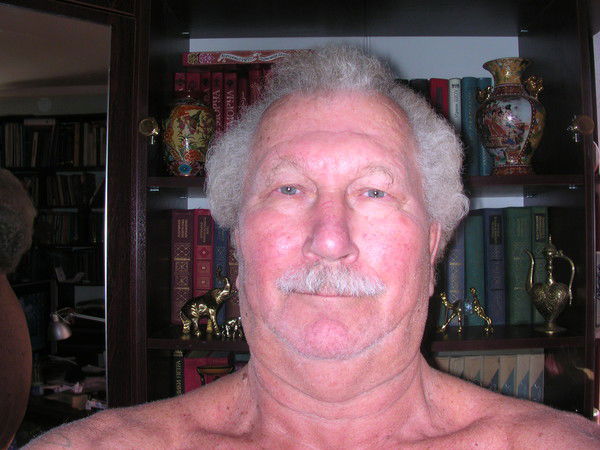 Леонид Наумов