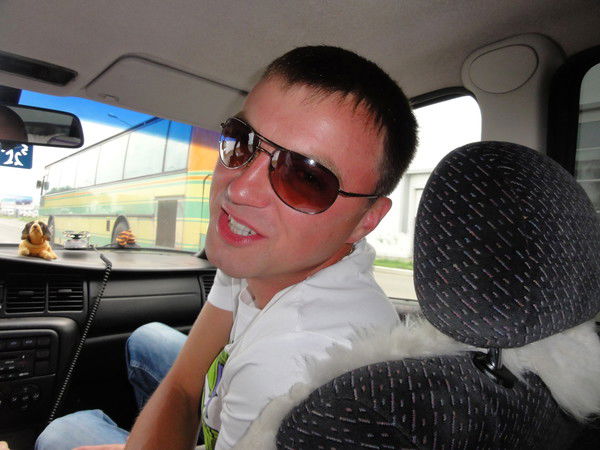 Максим Васецкий