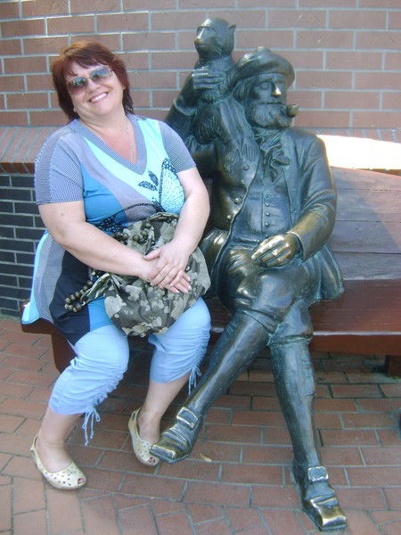 Люда Мельникова