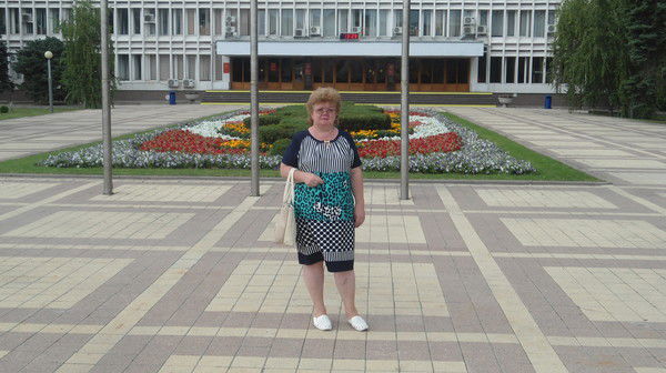 Елена Адоменене