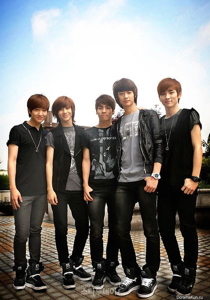 Shinee ***