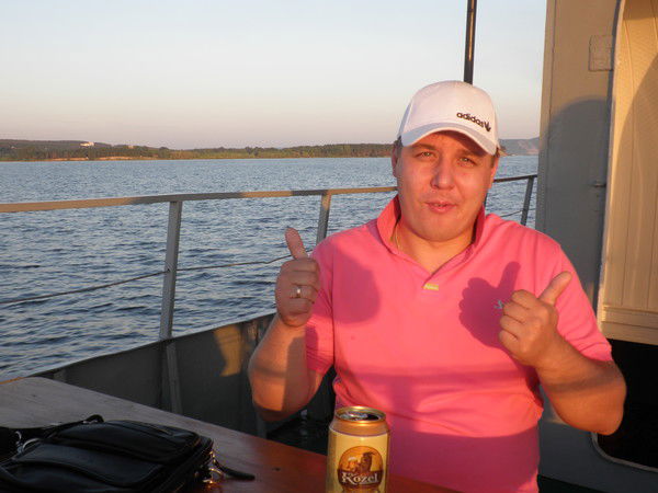 Юрий Иванов