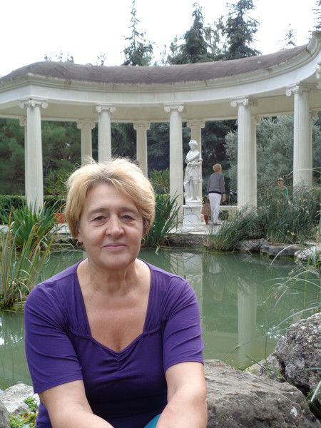 Нина Найден