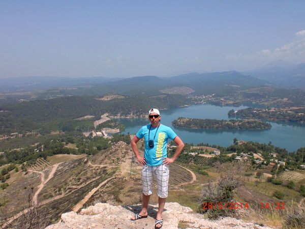 Андрей Рябоконь