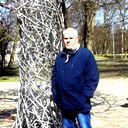 Viesturs E