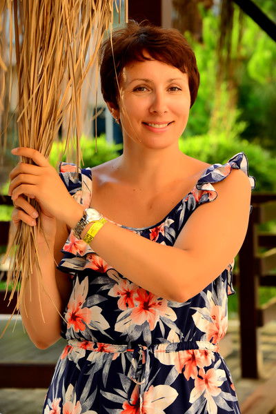 Оксана Захарова