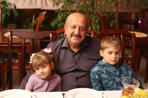 Олег Погуляйченко